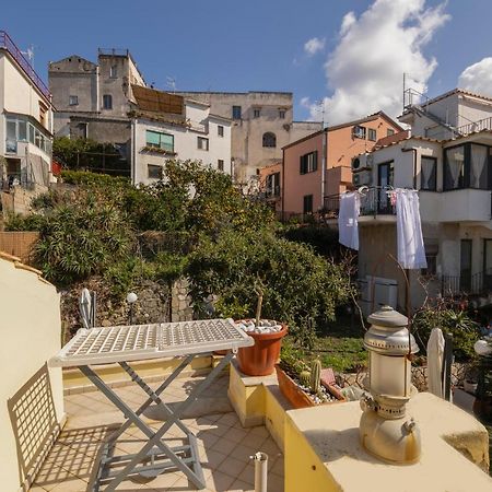 Relais Del Mare Con Terrazza Fronte Mare Free Parking Daire Massa Lubrense Dış mekan fotoğraf