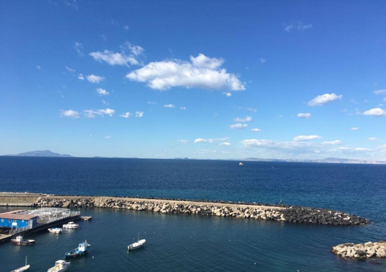 Relais Del Mare Con Terrazza Fronte Mare Free Parking Daire Massa Lubrense Dış mekan fotoğraf