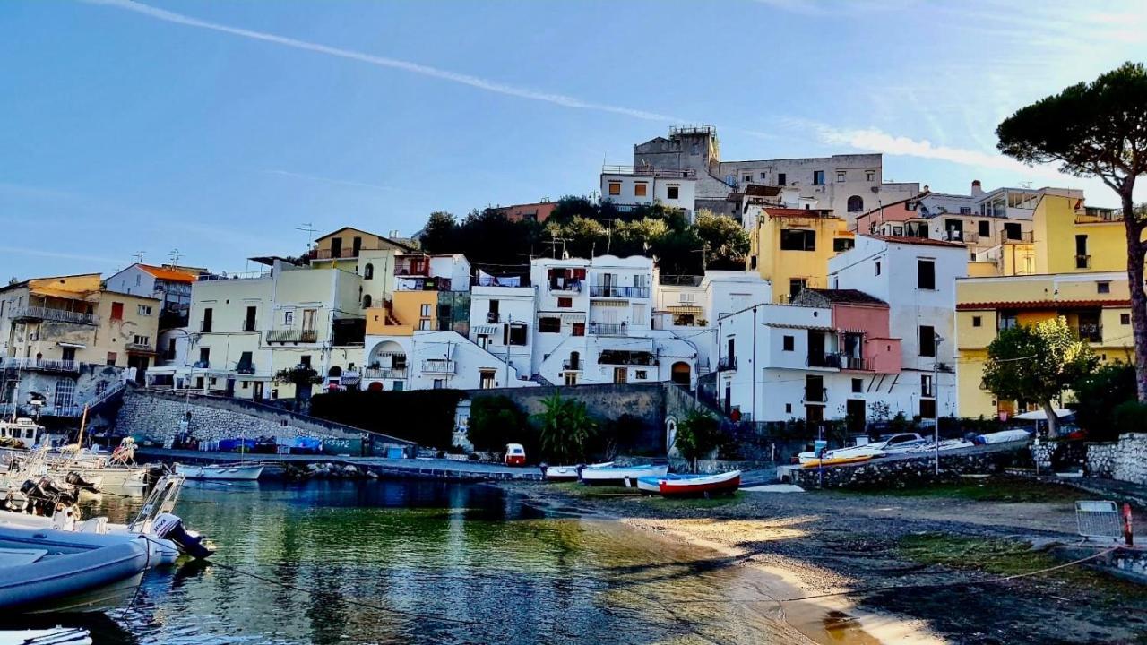 Relais Del Mare Con Terrazza Fronte Mare Free Parking Daire Massa Lubrense Dış mekan fotoğraf