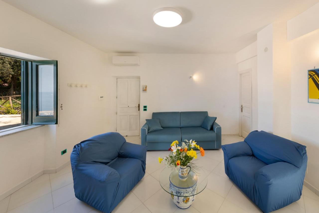 Relais Del Mare Con Terrazza Fronte Mare Free Parking Daire Massa Lubrense Dış mekan fotoğraf
