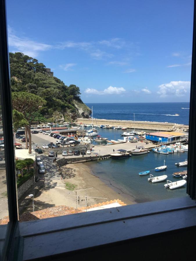 Relais Del Mare Con Terrazza Fronte Mare Free Parking Daire Massa Lubrense Dış mekan fotoğraf